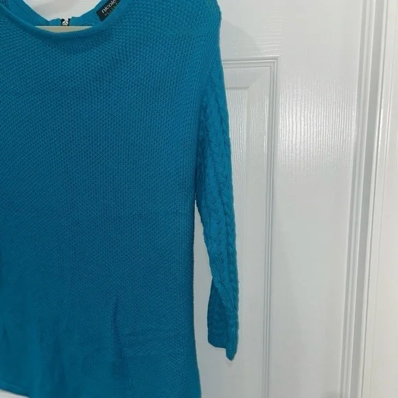 💰 3 For $25💰 CUTE zip back SWEAter SZ M from NICOLE by Nicole Miller​​​ - Picture 4 of 6